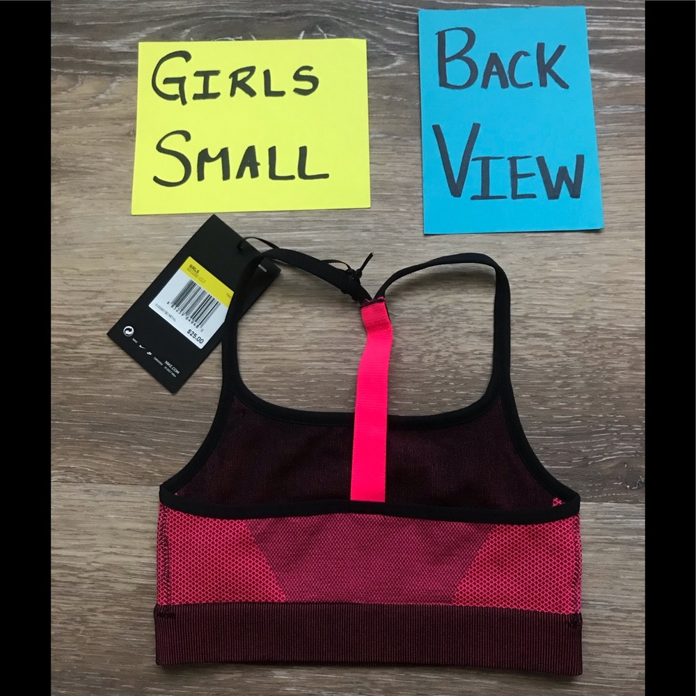 NWT Nike Seamless sports bra big girls size S - Picture 2 of 3